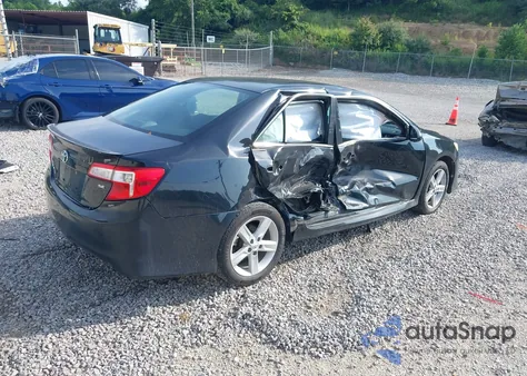 2012 Toyota Camry Se/Le/Xle z USA, uszkodzony, nr VIN 4T1BF1FKXCU096430